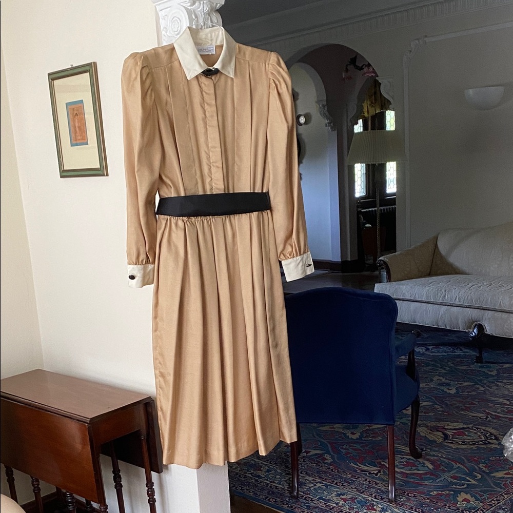 Joan Sparks for Daniel Barrett 100% Silk Gold Cream Trim Dress Collar & Belt 12